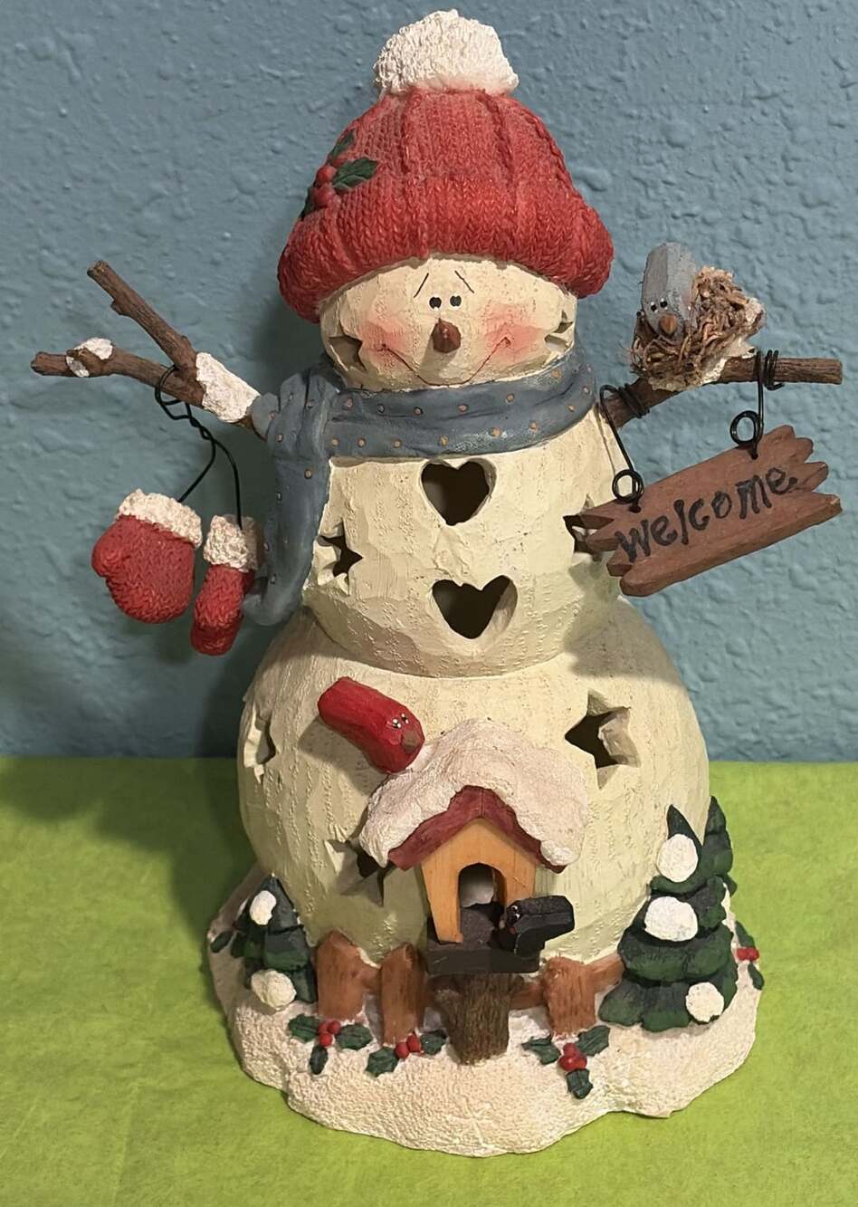 Crazy Mountain Snowman Figurine with Welcome Sign and Birdhouse HCD 802